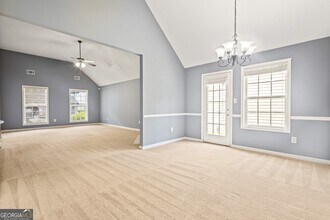 5955 Raventree Ct in College Park, GA - Building Photo - Building Photo
