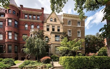 2032 16th St NW in Washington, DC - Building Photo - Building Photo
