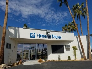 Hermosa Palms in Palm Springs, CA - Building Photo - Primary Photo