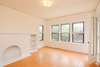 2524 N Kedzie Blvd in Chicago, IL - Building Photo - Building Photo