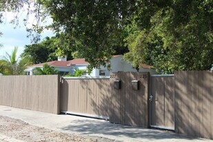 227 NW 59th St in Miami, FL - Building Photo