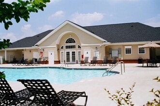 Salisbury Village at Castlewood in Salisbury, NC - Foto de edificio - Building Photo