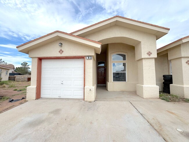 property at 11813 Kings Arms Ct