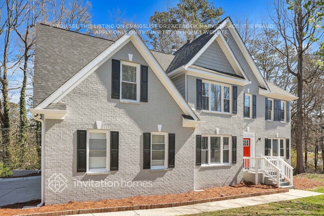 1810 Collines Ave in Atlanta, GA - Building Photo - Building Photo