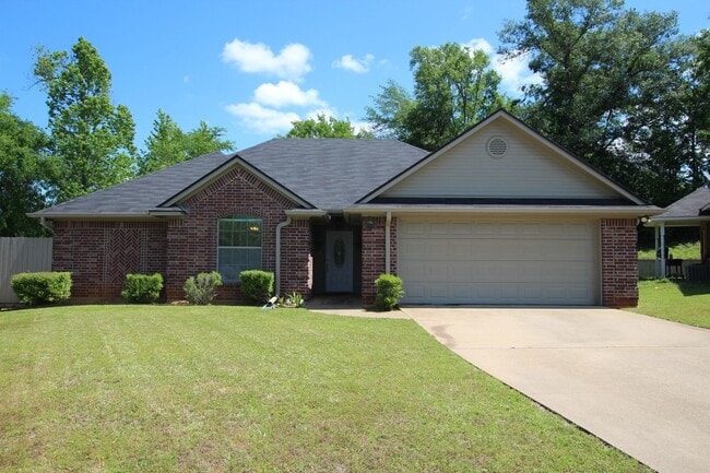 3109 Vineyard Ave