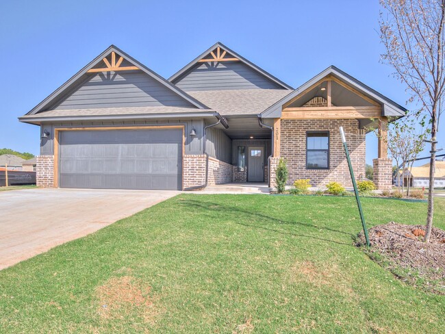 201 Juniper Cir in Noble, OK - Building Photo - Building Photo