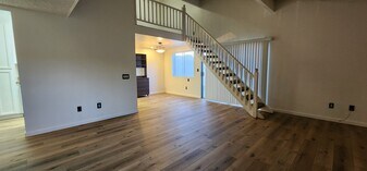 335 Los Arbolitos Blvd in Oceanside, CA - Building Photo