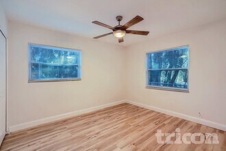 2894 Cathy Ln in Clearwater, FL - Building Photo - Building Photo