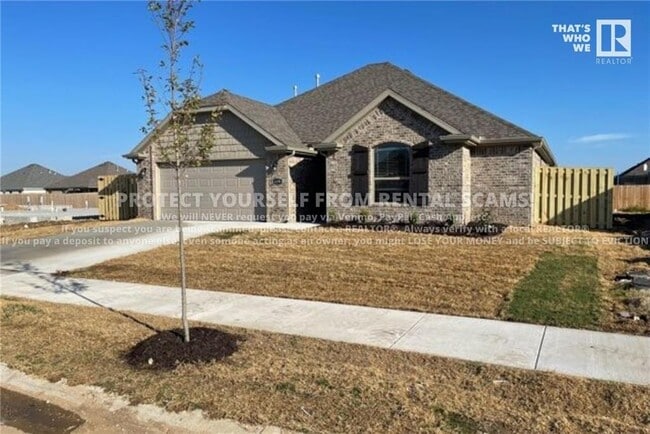 property at 4490 W Newton Ave