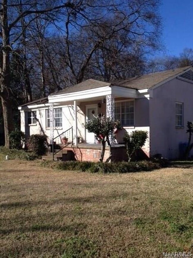 property at 945-951 E Edgemont Ave