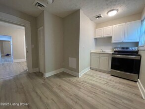 1705 Hale Ave in Louisville, KY - Building Photo - Building Photo