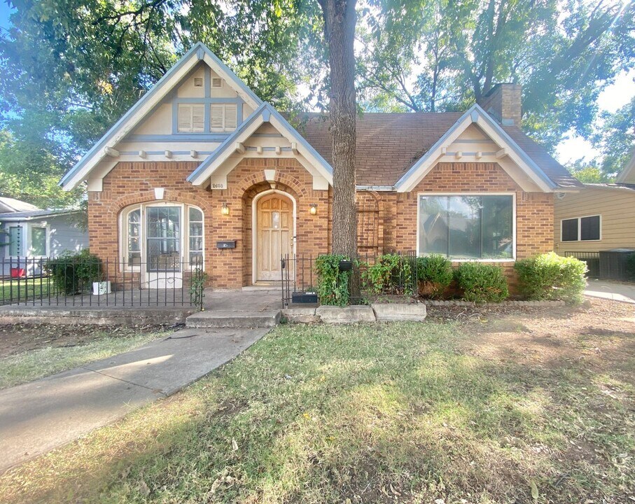 2605 22nd St in Lubbock, TX - Building Photo