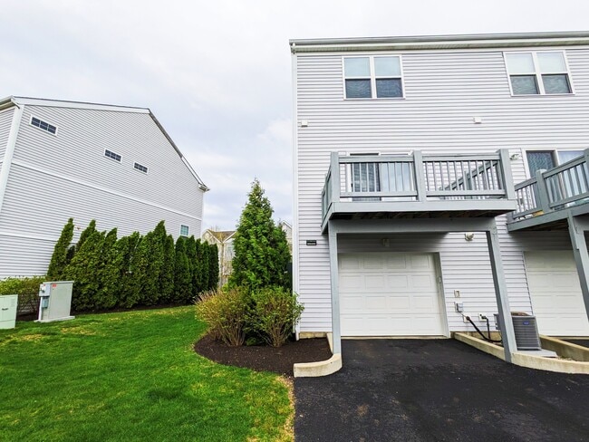 1415 Bloomington Blvd in Columbus, OH - Building Photo - Building Photo