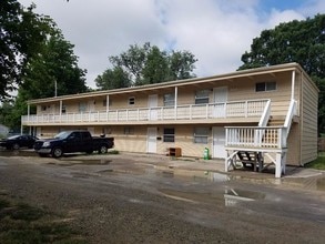 627 W 13th St in Junction City, KS - Building Photo - Building Photo