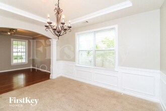 2405 Langstan Ct in Locust Grove, GA - Foto de edificio - Building Photo