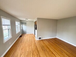 2837 Virginia Ave S in Minneapolis, MN - Building Photo - Building Photo