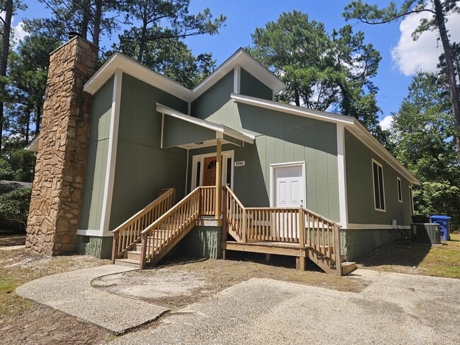 5590 Bellflower St in Fayetteville, NC - Building Photo - Building Photo