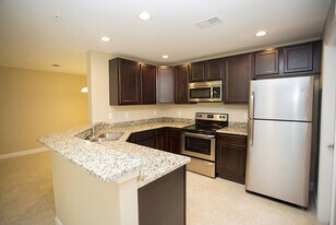 1709 Conservation Trl in Fort Walton Beach, FL - Building Photo