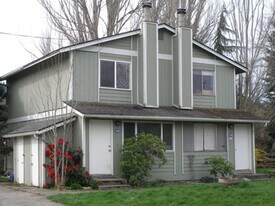 2208 Wilson Ave in Bellingham, WA - Building Photo