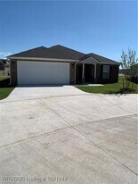 6817 Veterans Ave in Barling, AR - Building Photo