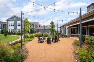 The Meridian at Walnut Creek in Rogers, AR - Foto de edificio - Building Photo