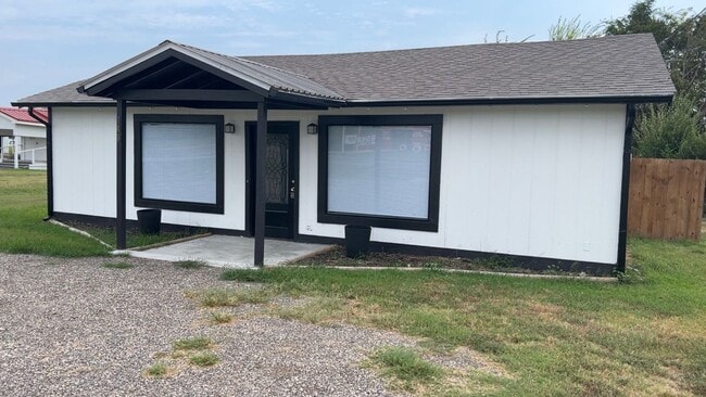 property at 149 TX-276