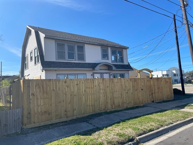 1309 5th St in Corpus Christi, TX - Building Photo - Building Photo