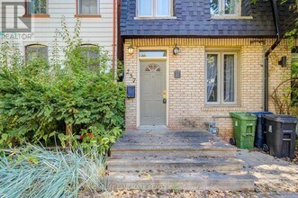 237 Ontario St in Toronto, ON - Building Photo - Building Photo