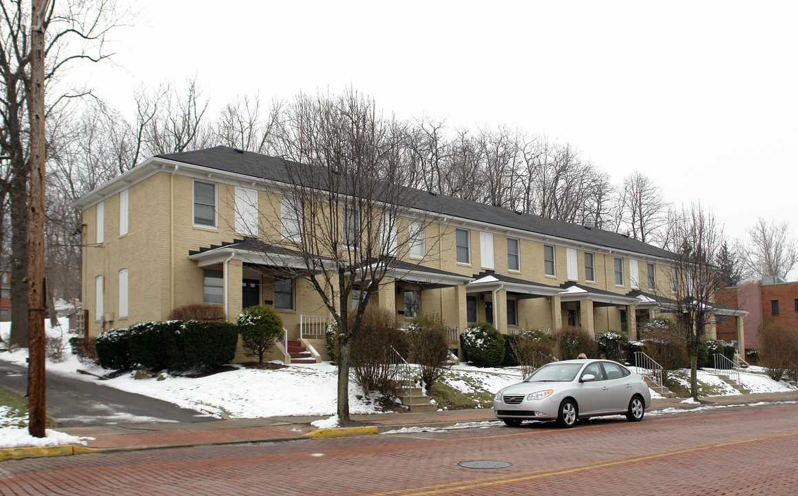 644-654 Allegheny River Blvd in Oakmont, PA - Building Photo