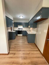 2066 N Albertha Ave in Springfield, MO - Building Photo - Building Photo