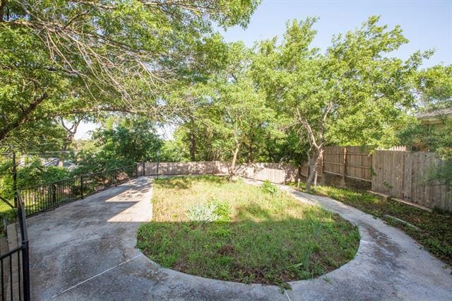 3503 Loganwood Dr in Dallas, TX - Building Photo - Building Photo
