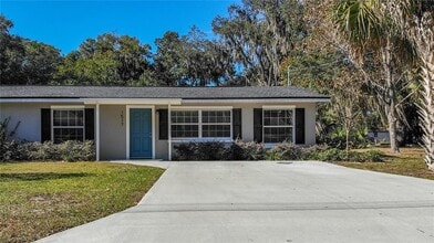 1517 N Grandview St in Mount Dora, FL - Building Photo - Building Photo