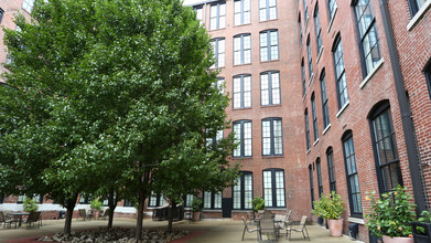 Soulard Market Loft Apartments in St. Louis, MO - Building Photo - Building Photo