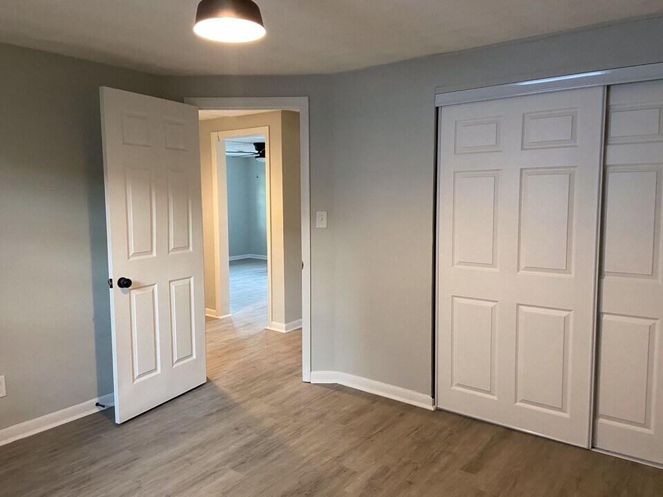 9424 Peachtree St-Unit -9422 in Norfolk, VA - Building Photo