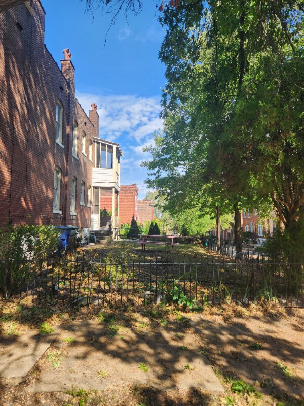 2303-2305 Rutger St, Unit 1F in St. Louis, MO - Building Photo - Building Photo