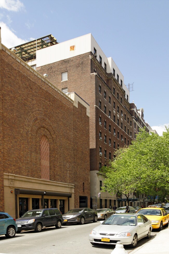 232 E 12th St in New York, NY - Building Photo - Building Photo