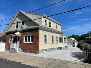 11 Isabella Ave, Unit 1 in Providence, RI - Building Photo - Building Photo