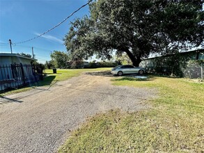 10818 Sabo Rd, Unit 309 in Houston, TX - Building Photo - Building Photo