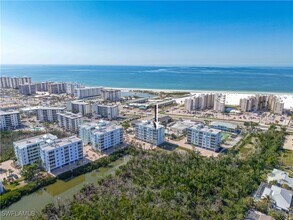 22748 Island Pines Way in Fort Myers Beach, FL - Building Photo - Building Photo