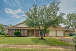 5700 Buffalo Pass in Austin, TX - Building Photo