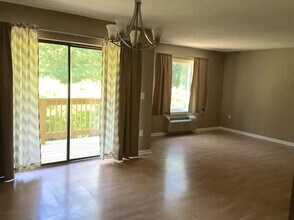 175 Mill Pond Rd, Unit 432 in Hamden, CT - Building Photo - Building Photo