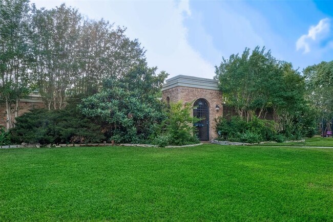 property at 6002 Tam O Shanter Ln