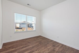 133 Kaley Ln in Lenoir City, TN - Building Photo - Building Photo