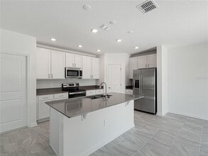 571 Jett Ln in Davenport, FL - Building Photo - Building Photo