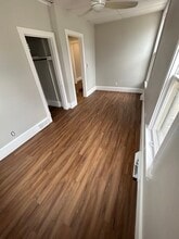 532 W South St, Unit Unit 1 - lower in Oconomowoc, WI - Foto de edificio - Building Photo