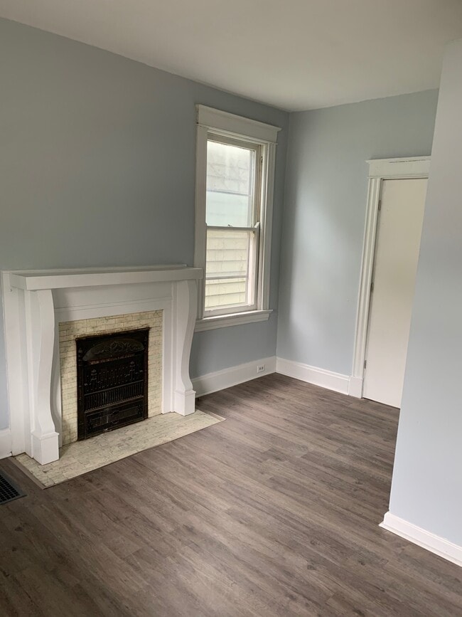 property at 953 Wells St
