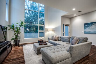 4026 Travis St in Dallas, TX - Building Photo - Building Photo