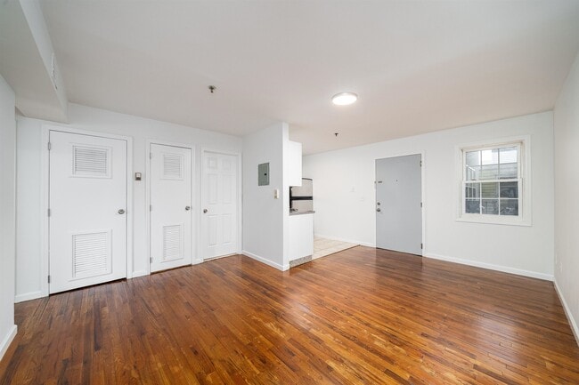 524-526 4th St in Union City, NJ - Building Photo - Building Photo