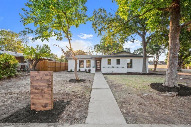 property at 6201 Dorchester Dr