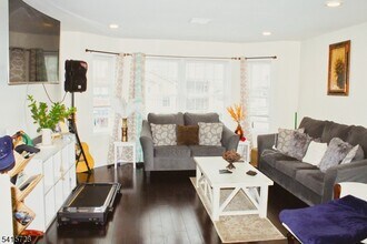 1171 Chestnut St in Elizabeth, NJ - Building Photo - Building Photo